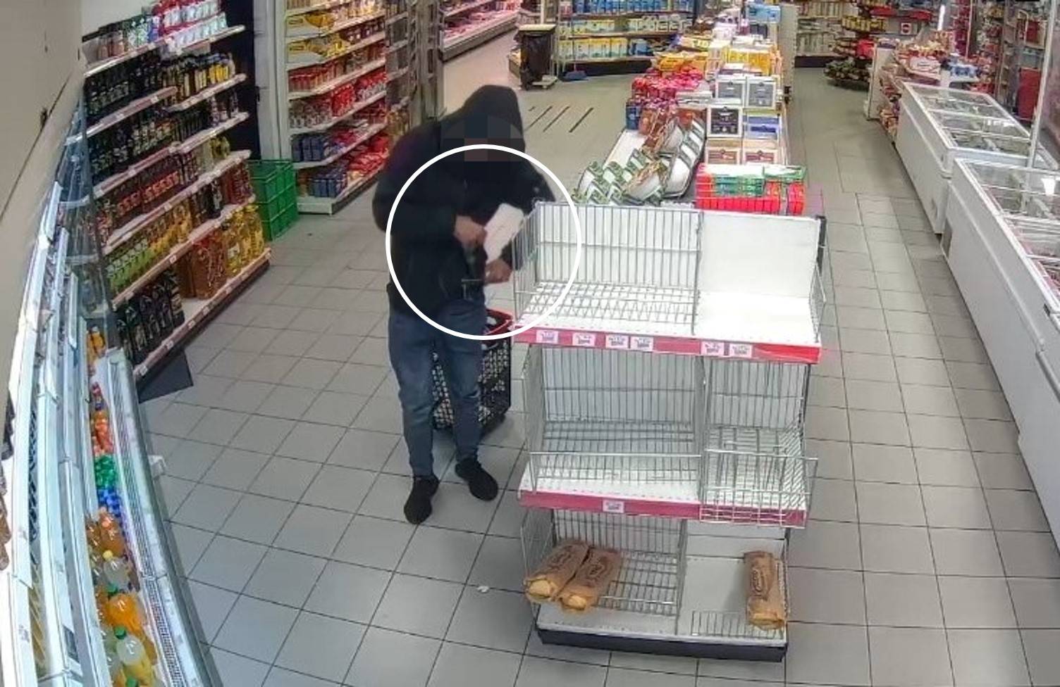 DETENIDOS ROBO GASOLINERA